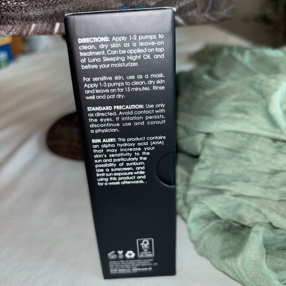 Sunday Riley Good Genes All-In-One Lactic Acid Treatment 1 fl oz • Exfoliate - Picture 9 of 12
